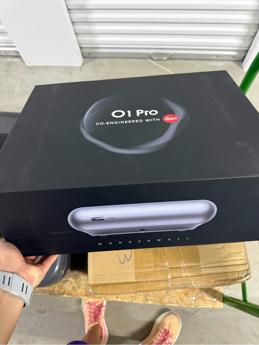 JMGO O1 Pro Ultra Short Throw Projector – Leica – Original Box